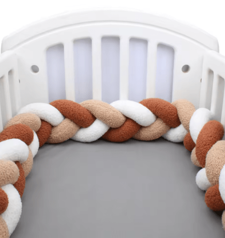 Tresse de lit bébé marron et blanc | Protection Douce - Palais De Bébé