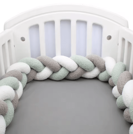 Tresse de lit bébé vert, gris, blanc | Protection douce - Palais De Bébé