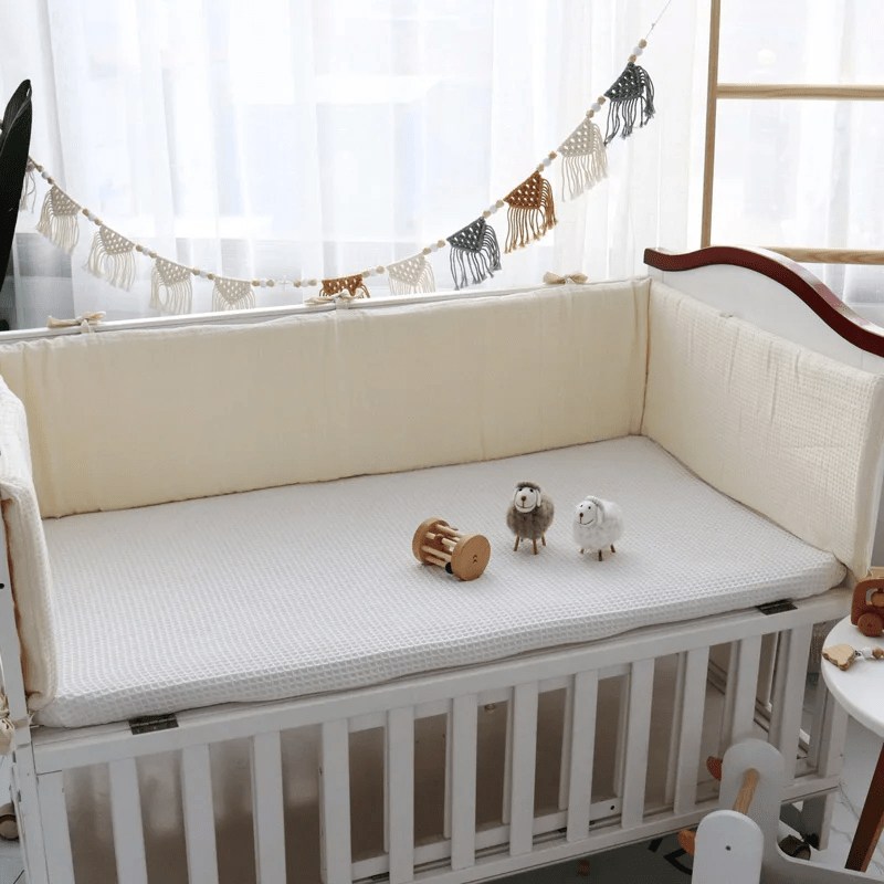 Contour de lit bébé coussin pare - chocs| Safy - Palais De Bébé