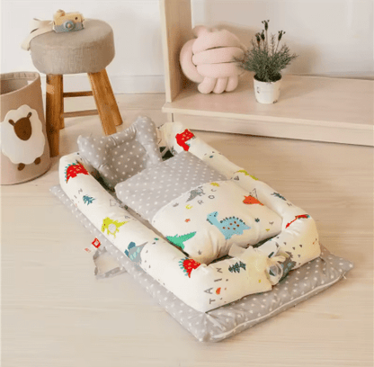 Matelas à langer avec coussin moelleux | Cocon Portable - Palais De Bébé