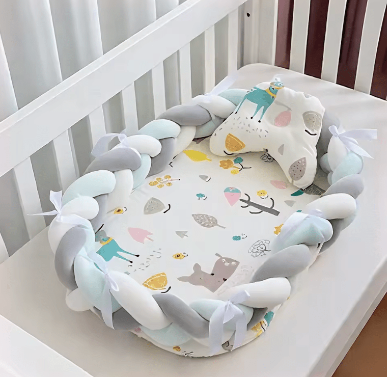 Tour de lit tresse avec coussin | Cocon Sécurisé - Palais De Bébé