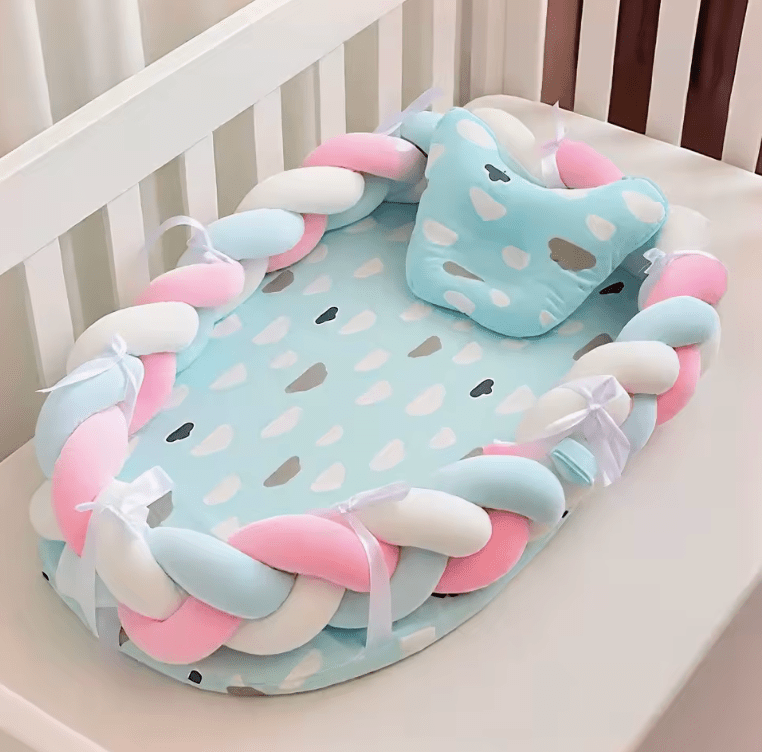 Tour de lit tresse avec coussin | Cocon Sécurisé - Palais De Bébé