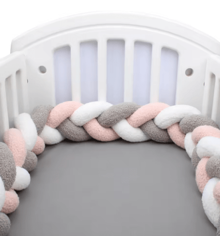Tresse de lit bébé gris-blanc-rose | Cocon Douceur - Palais De Bébé