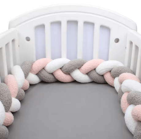 Tresse de lit bébé rose, gris, blanc | Scandinave - Palais De Bébé