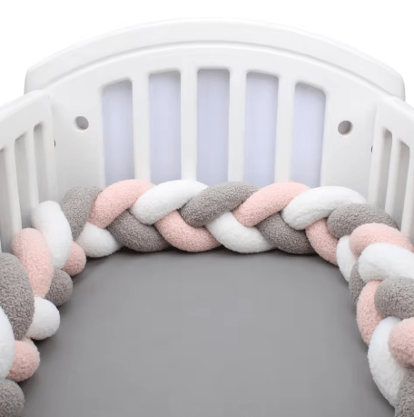 Tresse de lit bébé rose, gris, blanc | Scandinave - Palais De Bébé