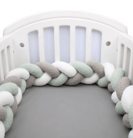 Tresse de lit bébé vert, gris, blanc | Protection douce - Palais De Bébé