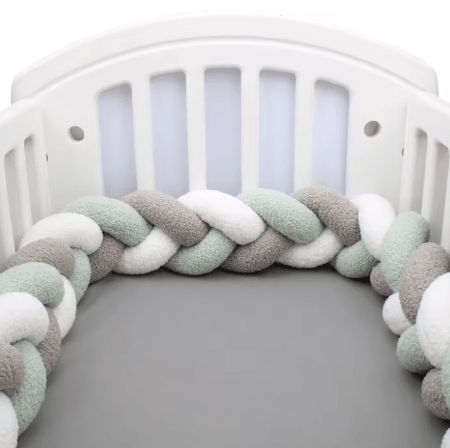Tresse de lit bébé vert, gris, blanc | Protection douce - Palais De Bébé